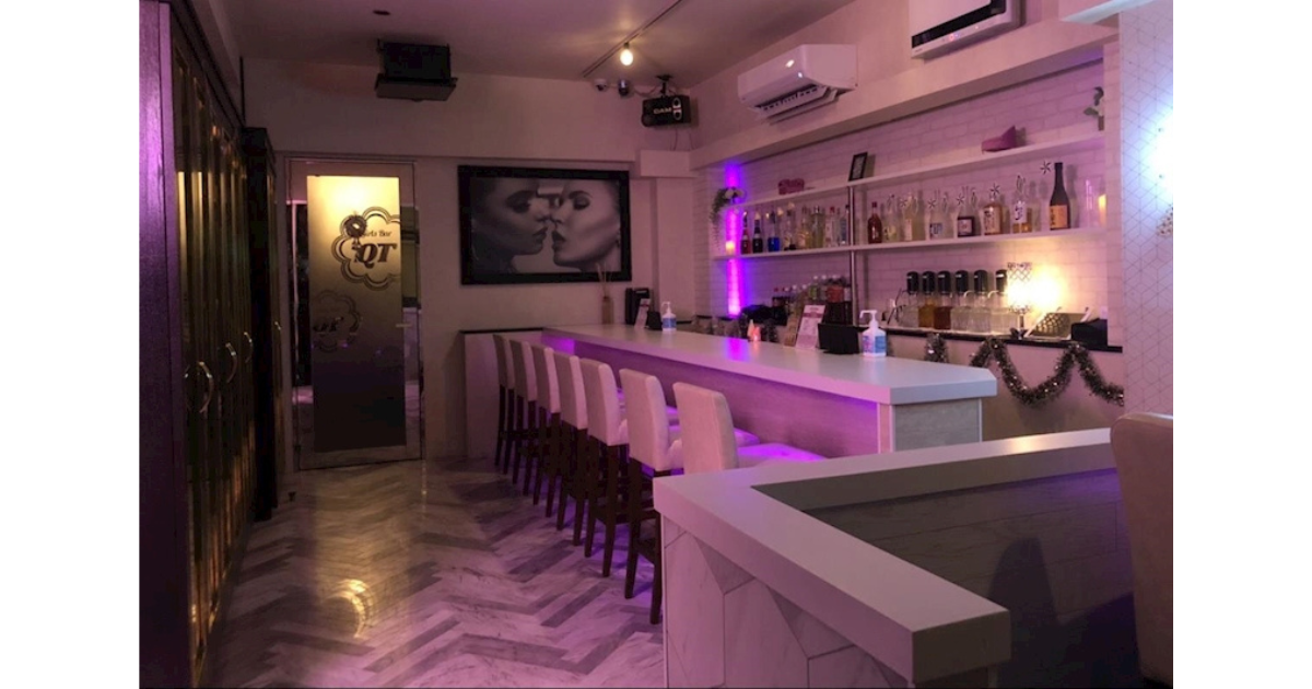 Girls Bar QT（キュート）