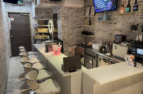 GIRLS BAR REIMS（ランス）